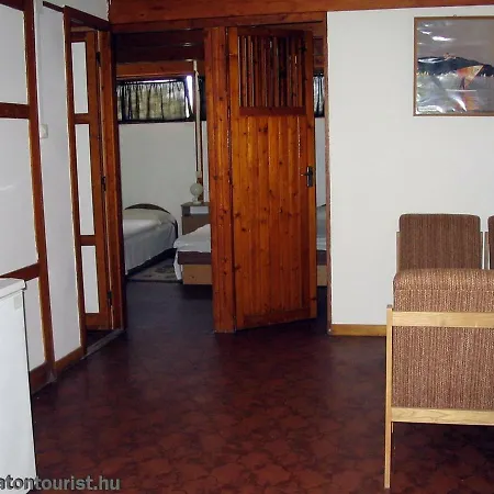 Balatontourist Vadvirag Camping & Bungalows Campsite Balatonszemes